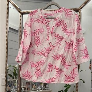 Croft & Barrow White and Pink Leaf Pattern Blouse